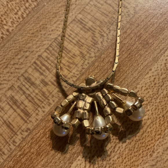 Vintage Necklace with rhinestones, black stones and pearls. - Picture 3 of 5